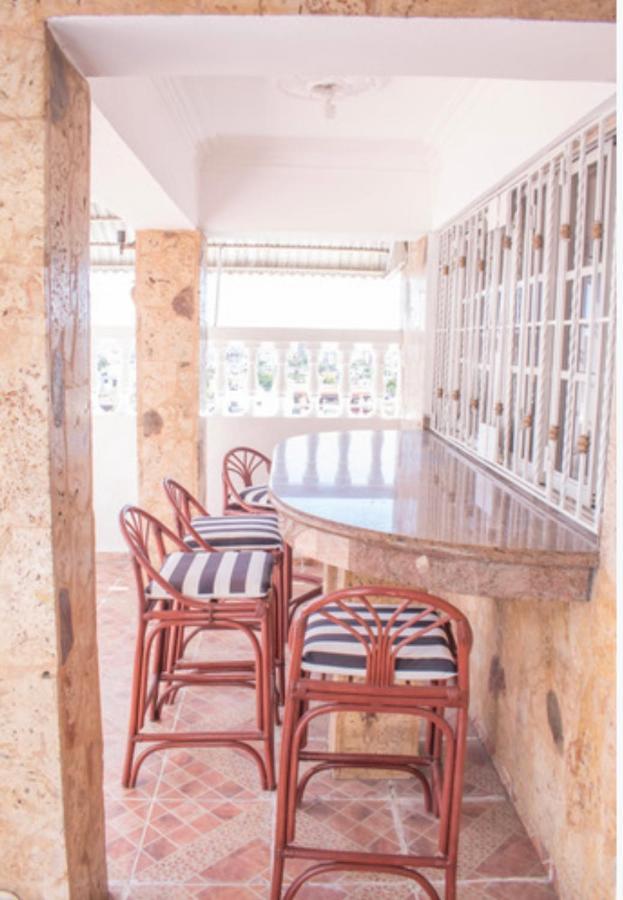 Penthouse Con Jacuzzi La Cueva De Los 3 Ojos Apartment Santo Domingo Exterior foto